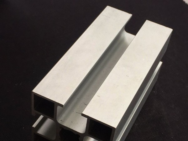 工業鋁型材從生產到出口經歷了什么？